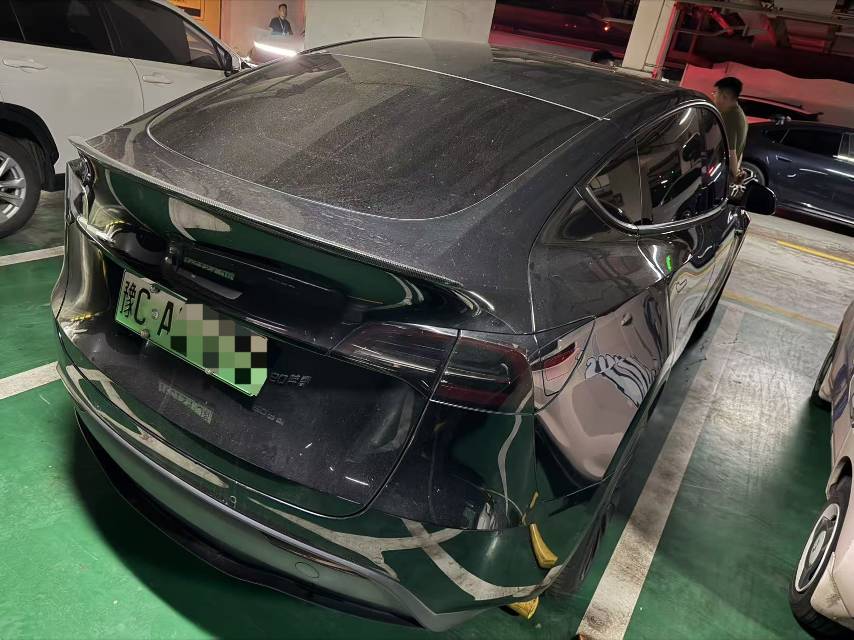 Tesla Model Y 2022 #2 Tesla Model Y 2022 car image #2