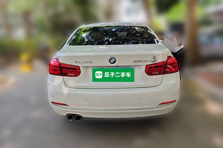 BMW 3 Series 2019 #6 BMW 3 Series 2019 car image #6