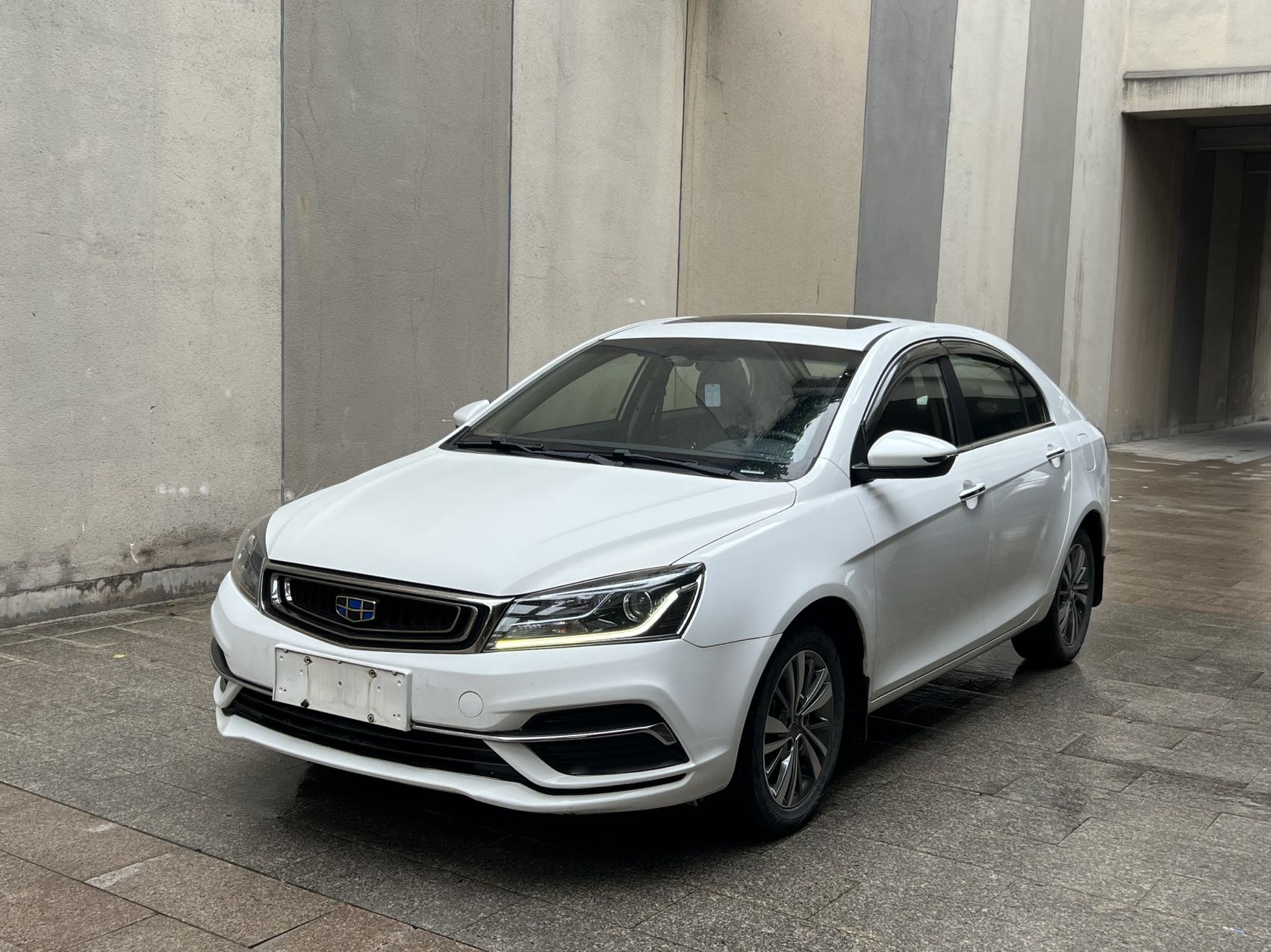 2018 2018 car image