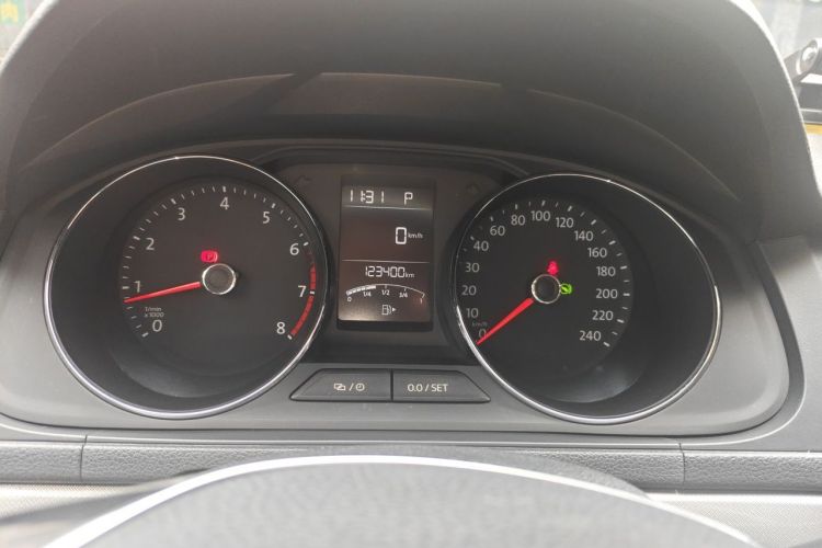 Volkswagen Lavida 2016 car image #12