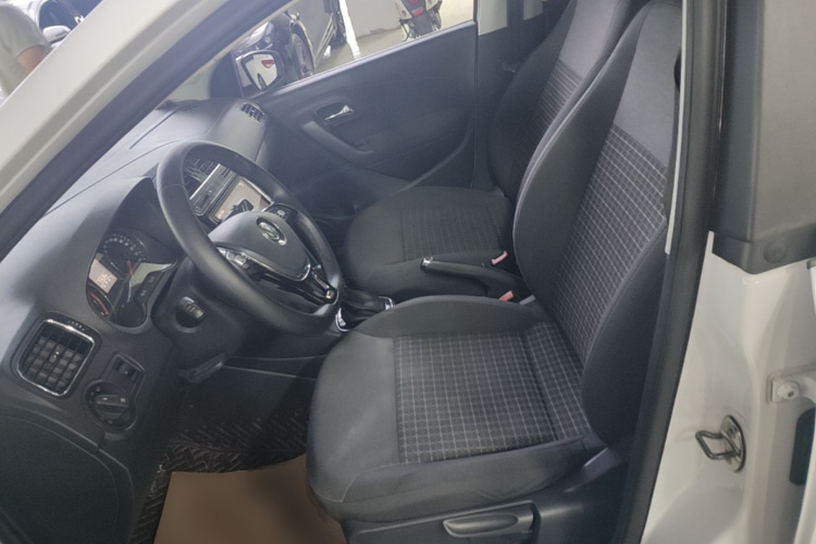 Volkswagen Polo 2019 #15 Volkswagen Polo 2019 car image #15