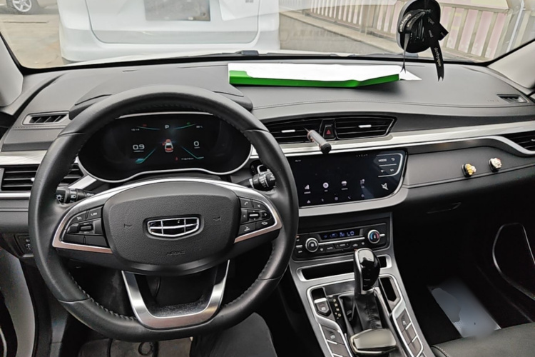 GEELY Emgrand 2021 #11 GEELY Emgrand 2021 car image #11