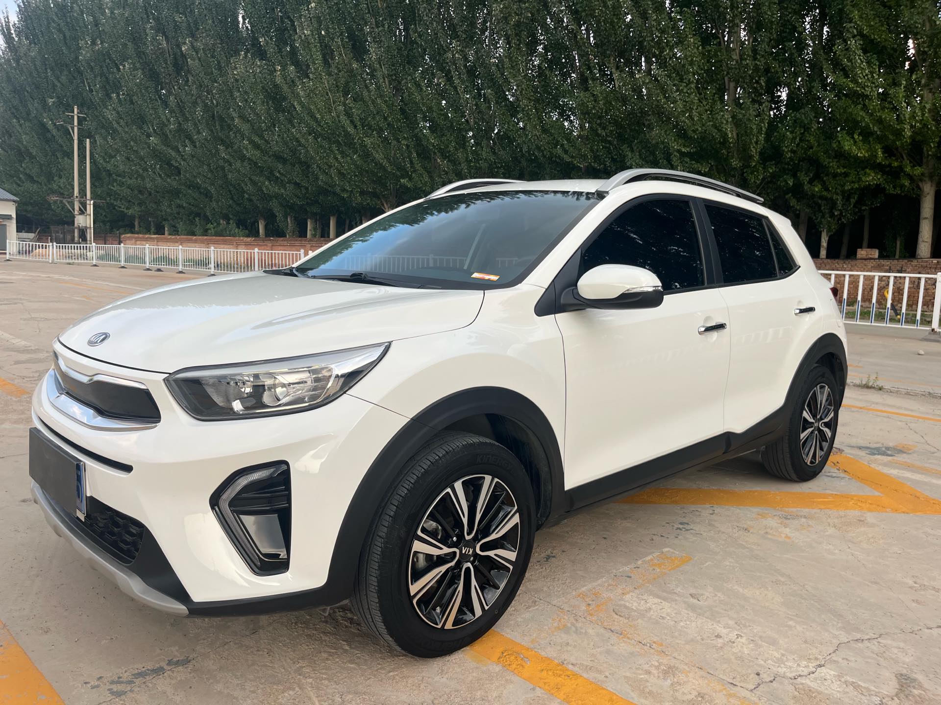 Kia KX1 2021 car image 