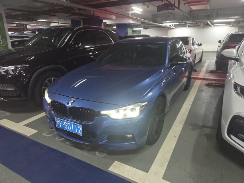 BMW 3 Series 2019 car image 