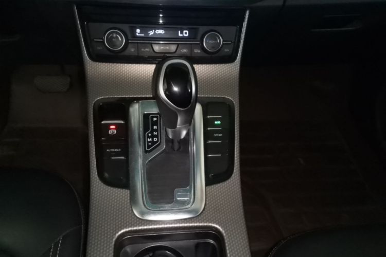 GEELY Emgrand GS 2016 #14 GEELY Emgrand GS 2016 car image #14