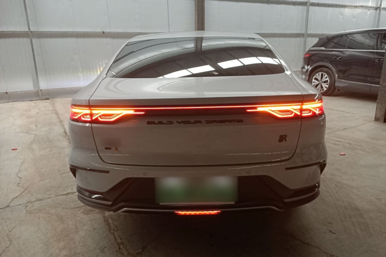 BYD Han 2024 car image #6
