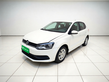 Volkswagen Polo 2015 Volkswagen Polo 2015 car image