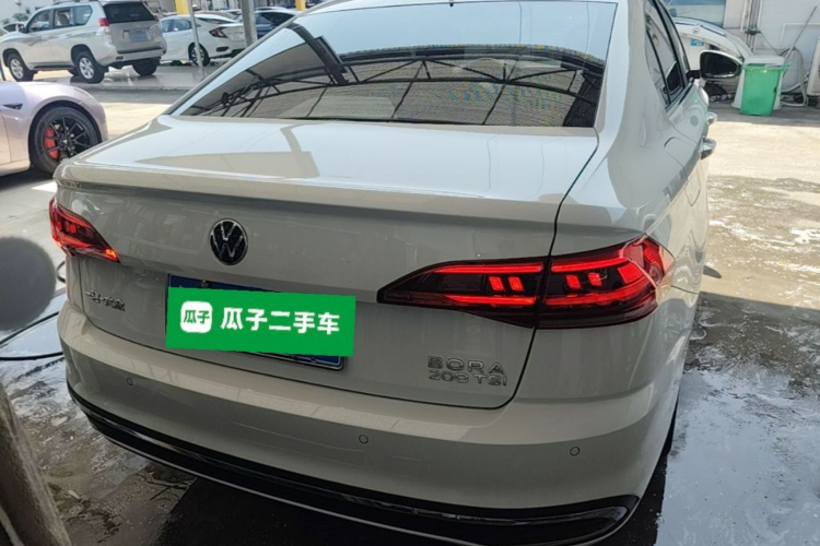 Volkswagen Bora 2025 car image #6