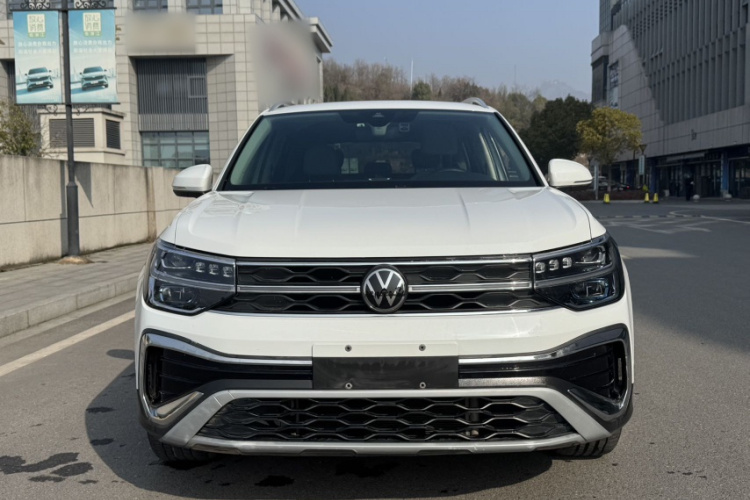 Volkswagen Tharu 2023 immagine di auto #3