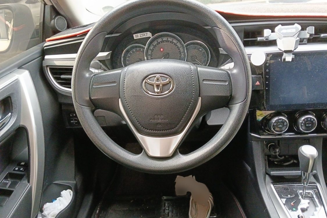 Toyota Corolla 2017 #22 Toyota Corolla 2017 car image #22
