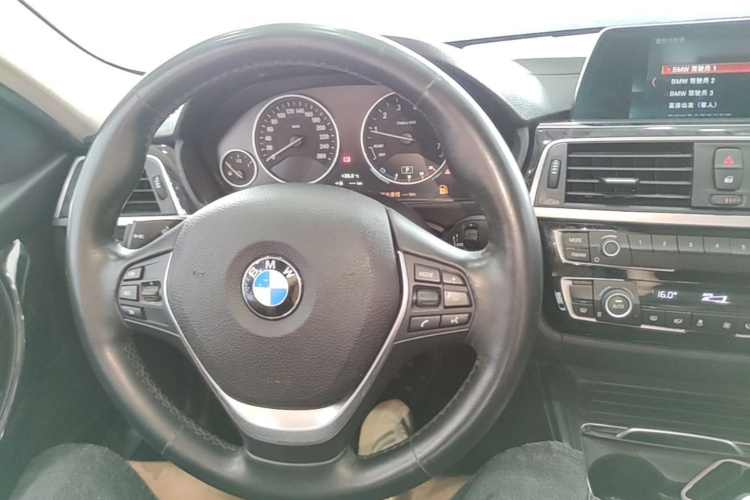 BMW 3 Series 2018 #11 BMW 3 Series 2018 car image #11