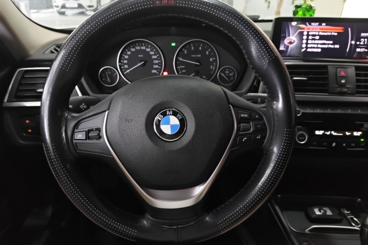 BMW 3 Series 2017 #11 BMW 3 Series 2017 car image #11