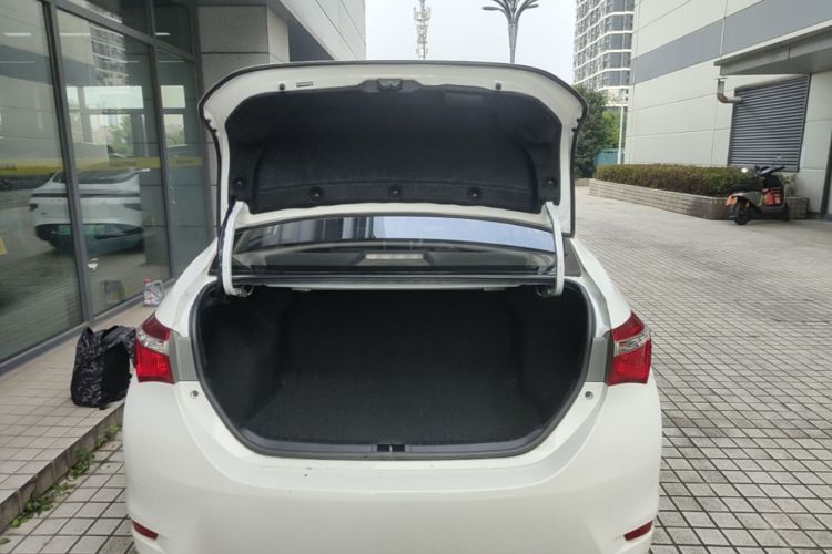 Toyota Corolla 2016 #19 Toyota Corolla 2016 car image #19