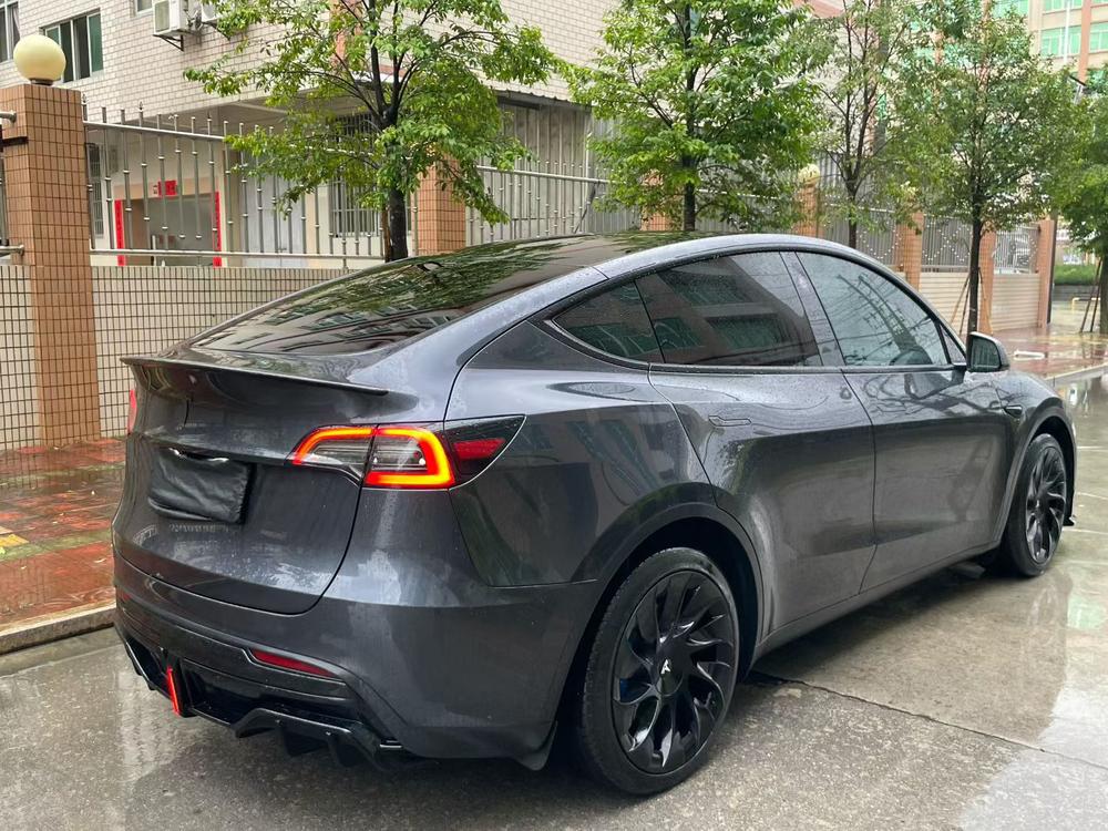 Tesla Model Y 2024 car image #5