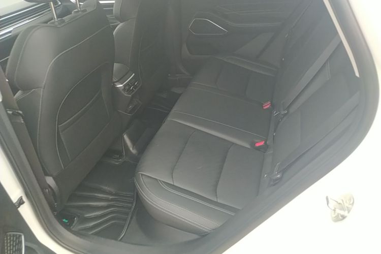 GEELY Emgrand 2023 #17 GEELY Emgrand 2023 car image #17