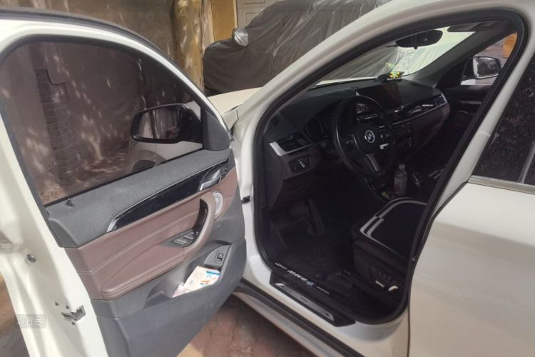 BMW X1 2020 car image #18