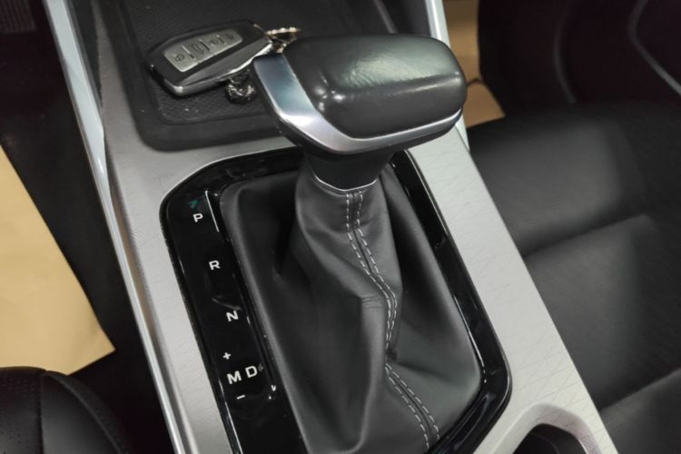GEELY Emgrand 2022 #14 GEELY Emgrand 2022 car image #14
