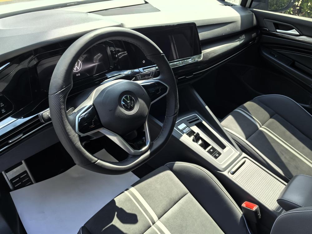Volkswagen Golf 2022 car image #20