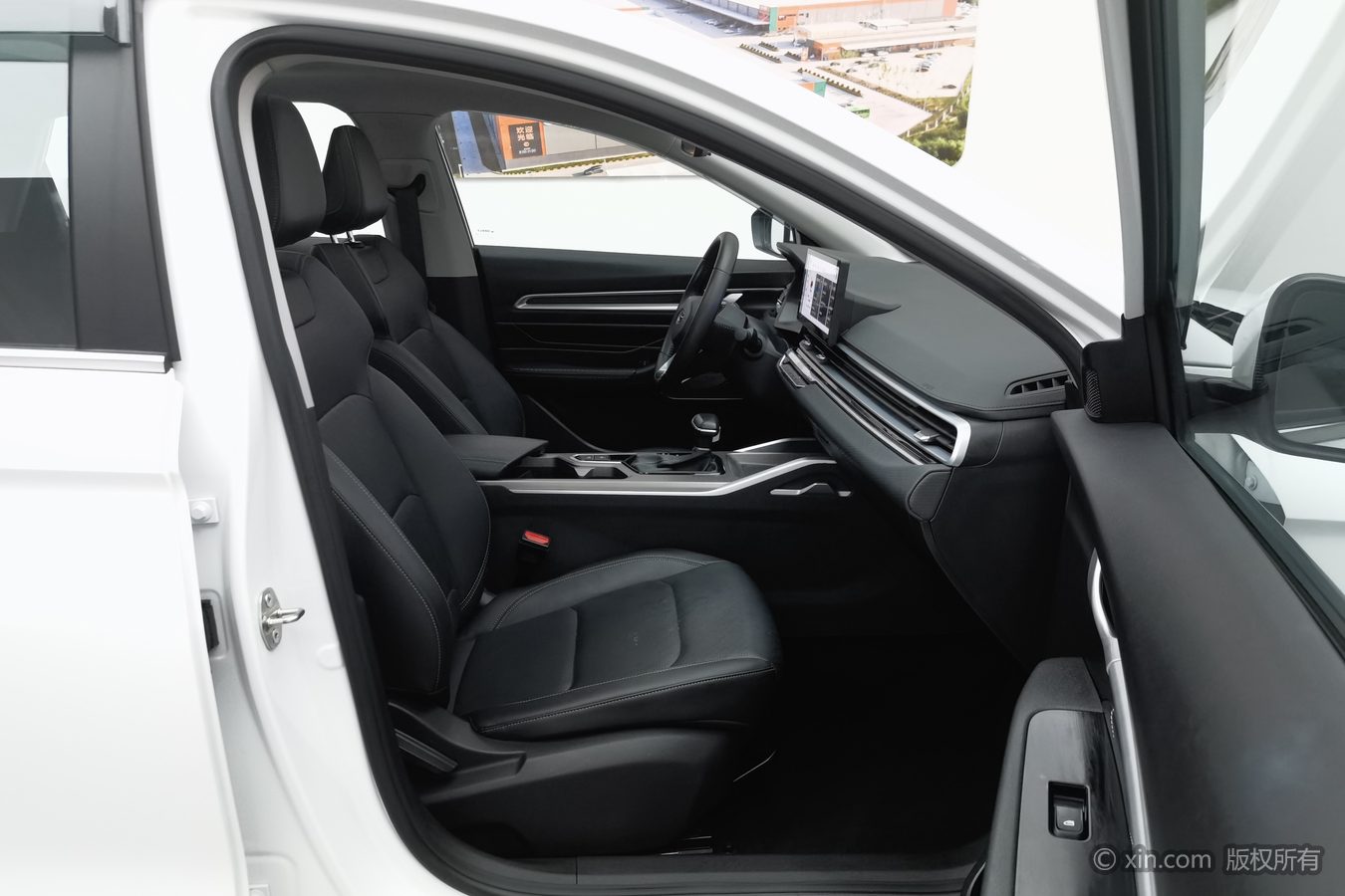 GEELY Emgrand 2024 car image #24