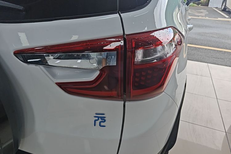 BYD Yuan New Energy 2019 #8 BYD Yuan New Energy 2019 car image #8
