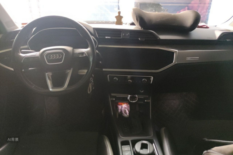 Audi Q3 2021 immagine di auto #11