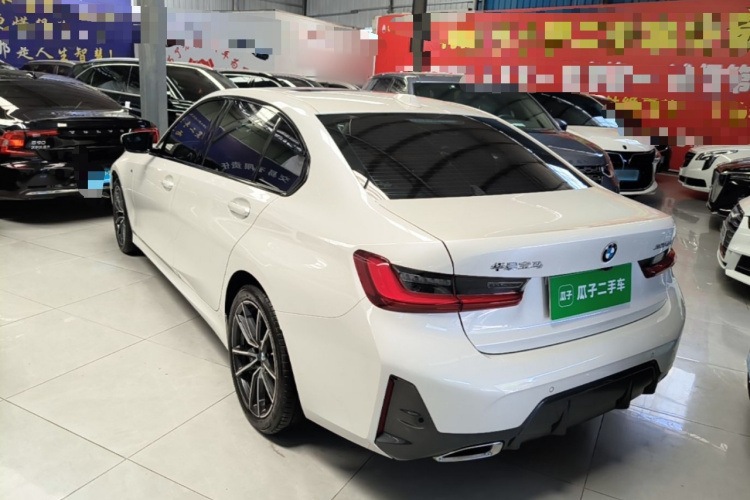 BMW 3 Series 2024 #5 BMW 3 Series 2024 car image #5