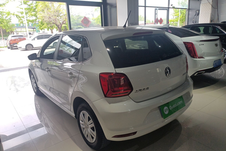 Volkswagen Polo 2016 imagem de carro #5