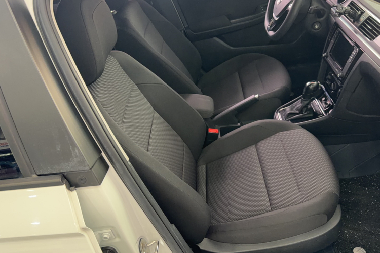 2019 #20 2019 car image #20