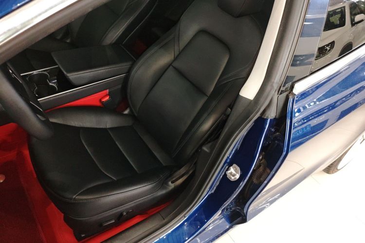 Tesla Model 3 2020 car image #15