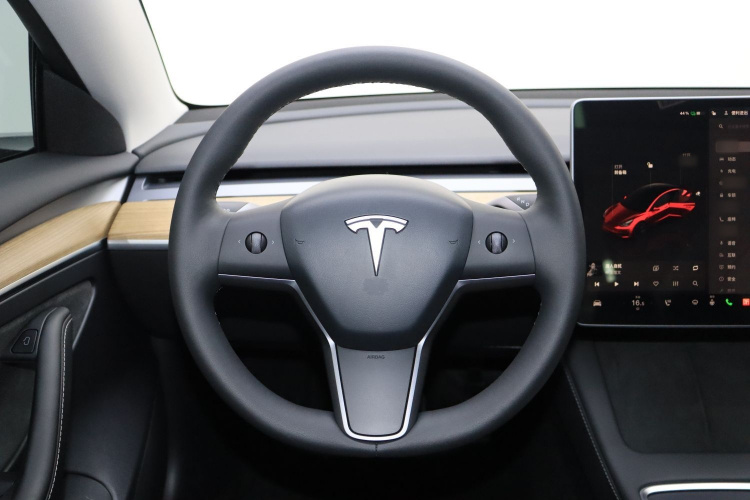 Tesla Model 3 2023 #13 Tesla Model 3 2023 car image #13