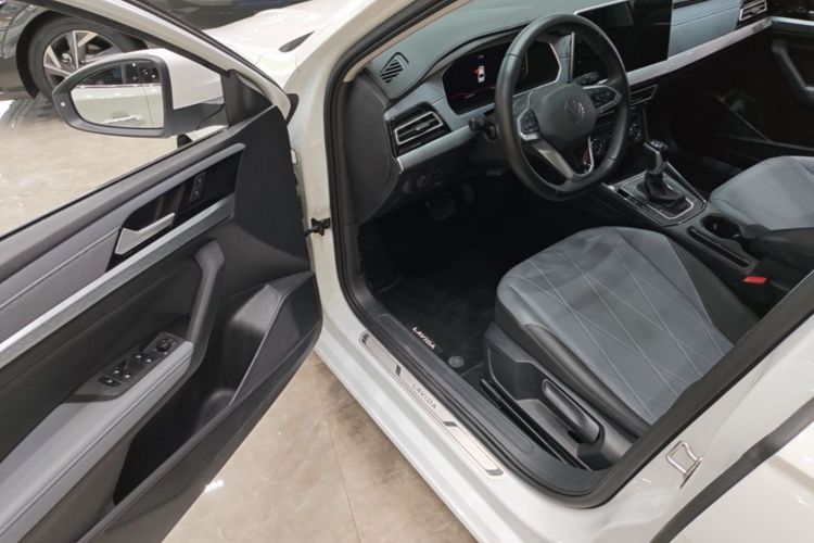 Volkswagen Lavida 2023 car image #16