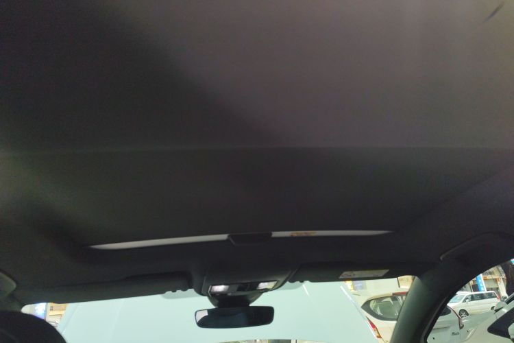 Volkswagen Golf 2025 car image #20