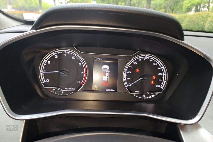 GEELY Coolray 2021 #13 GEELY Coolray 2021 car image #13