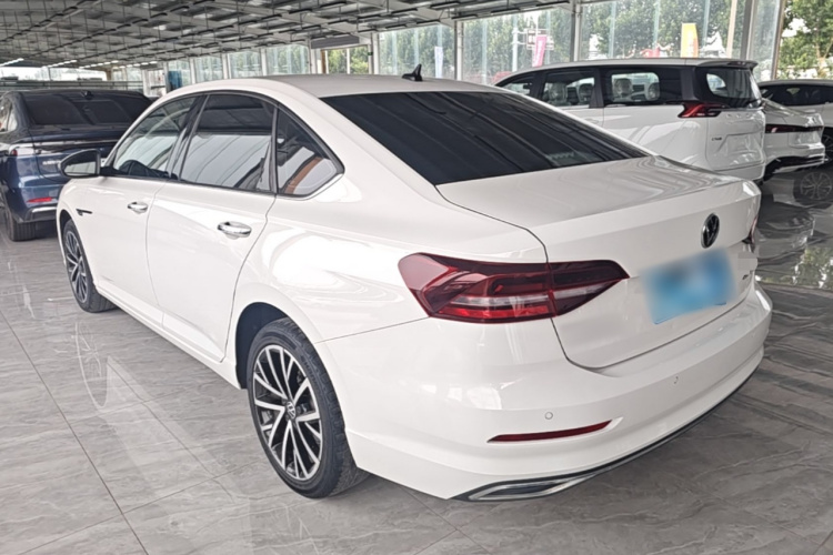 Volkswagen Lavida 2022 car image #5