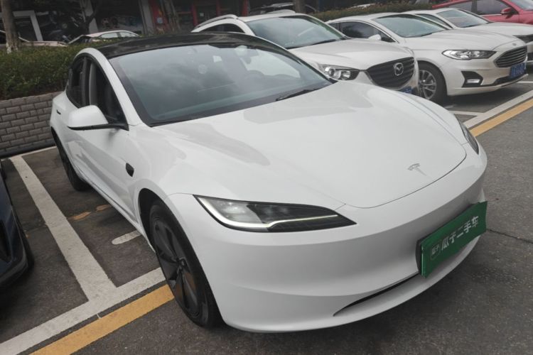 Tesla Model 3 2024 #4 Tesla Model 3 2024 car image #4