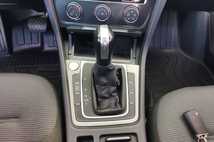 Volkswagen Golf 2018 #14 Volkswagen Golf 2018 car image #14