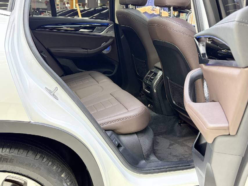 BMW X3 2020 car image #6