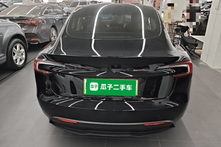 Tesla Model 3 2023 car image #6