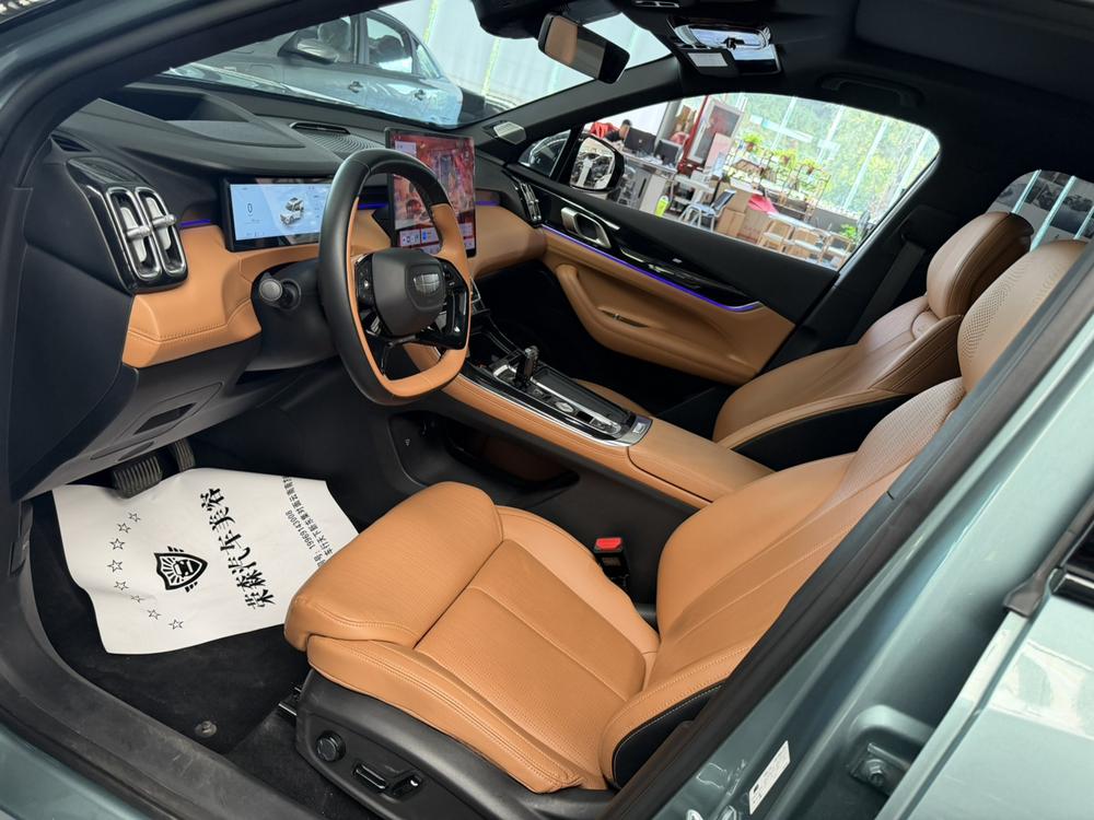 GEELY Boyue L 2025 car image #14