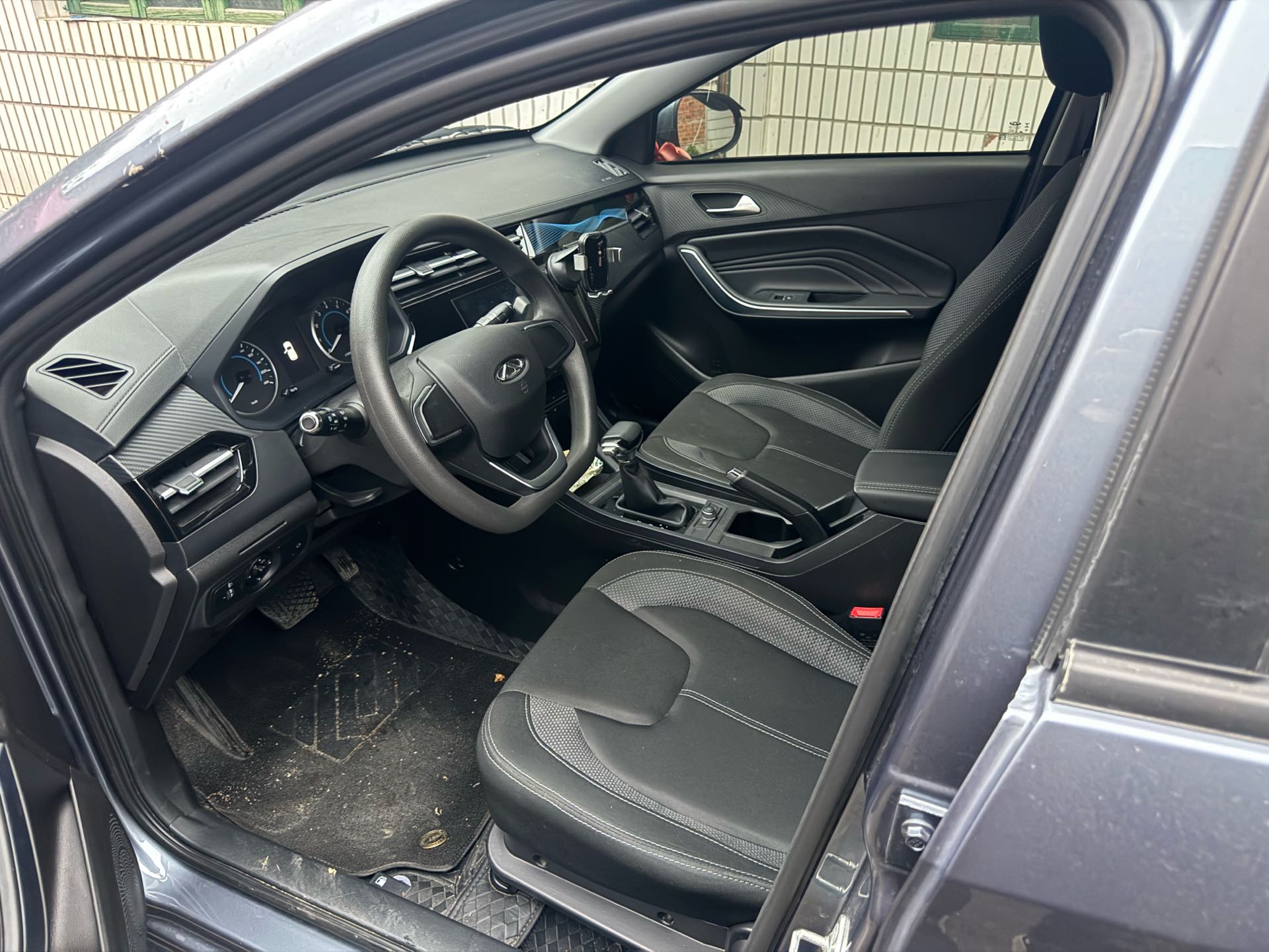 Chery Tiggo 3x 2025 #2 Chery Tiggo 3x 2025 car image #2