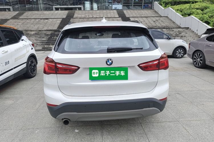 BMW X1 2017 #6 BMW X1 2017 car image #6