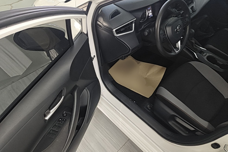 Toyota Corolla 2023 car image #12