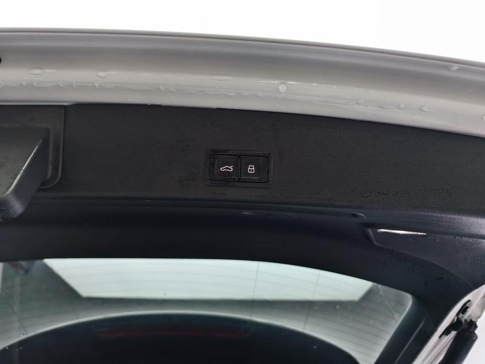 Audi Q3 2023 car image #10