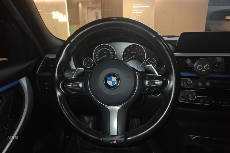 BMW 3 Series 2018 #12 BMW 3 Series 2018 car image #12