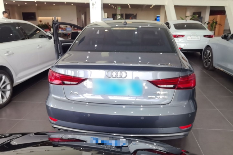 Audi A3 2019 car image #6