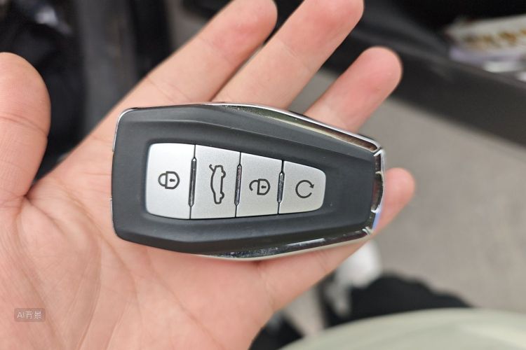 GEELY Boyue L 2023 car image #10