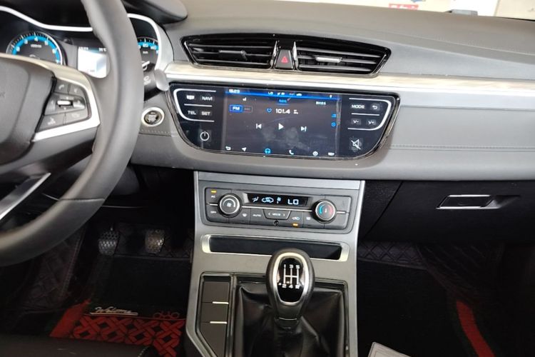 GEELY Emgrand 2020 car image #13