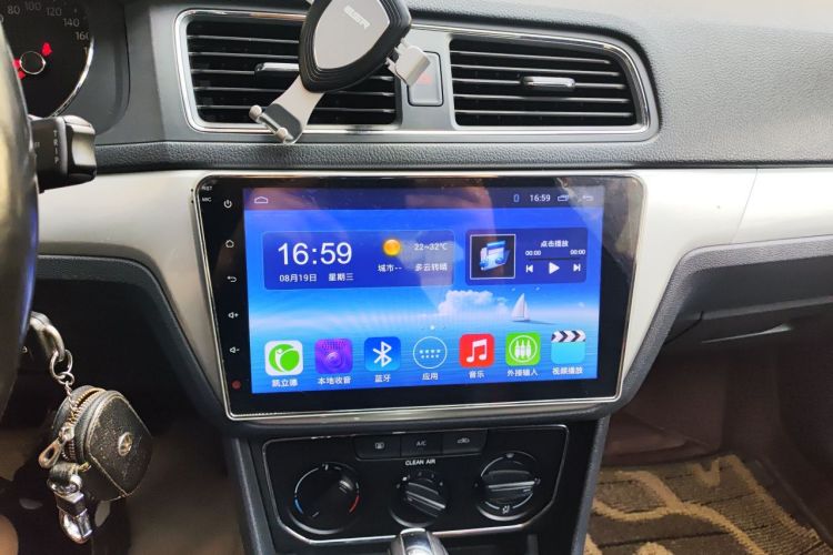 Volkswagen Lavida 2016 car image #13
