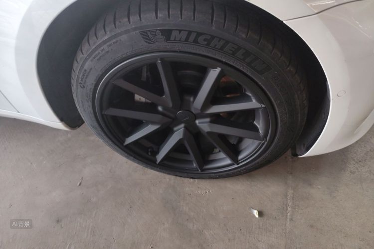 Tesla Model 3 2022 car image #9