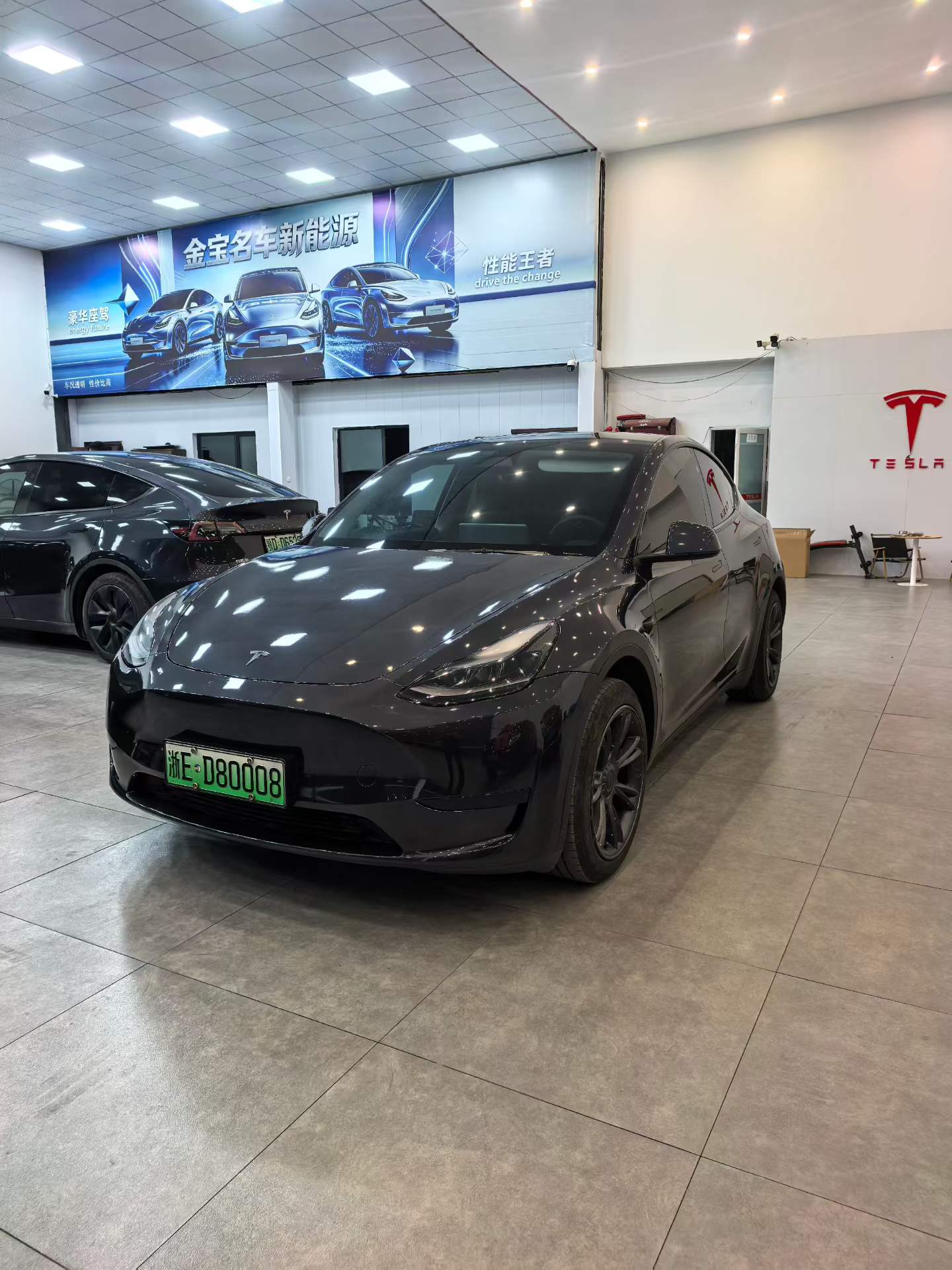 Tesla Model Y 2024 car image #3